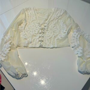 White long sleeve/ lace crop top
